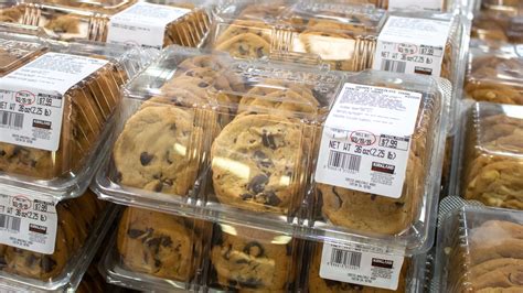 Costco Shoppers Say The Chocolate Chip Cookies Just Aren't Worth It Anymore