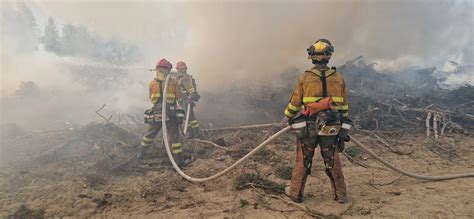 ‘These fires nothing like in SA,’ say firefighters in Canada