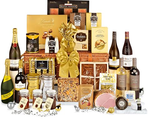 Cotswold Luxury Hamper With Moët Champagne - Regency Hampers