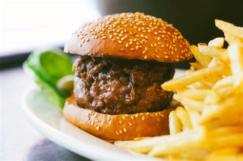 The 20 Best Burgers In NYC - New York - The Infatuation