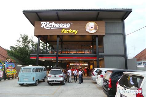 Richeese Factory Tegal, Outlet Pertama di Jawa Tengah | infotegal