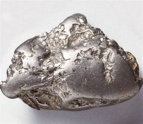 Platinum ore | Minerals and gemstones, Platinum, Platinum metal