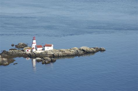 East Quoddy Lighthouse (Head Harbour Lighthouse) in Wilson's Beach, NB, Canada - lighthouse ...