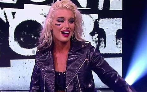 Toni Storm Debuts With AEW During Dynamite - PWMania - Wrestling News