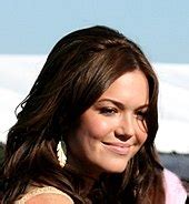 Mandy Moore - Wikipedia