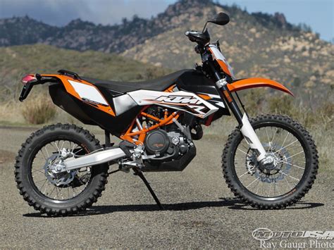 2010 KTM 690 Enduro R - Moto.ZombDrive.COM