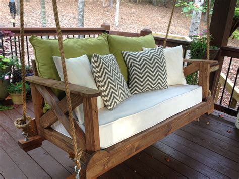 New Inspiration Farmhouse Porch Swing