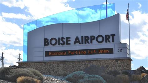 Boise Airport opens economy parking lot for the summer | KBOI