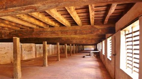 Inside the dining hall - Picture of Padmanabhapuram Palace, Thiruvananthapuram (Trivandrum ...