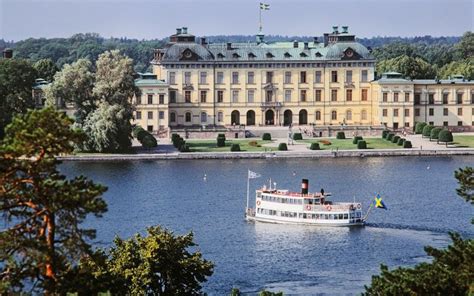 Swedish royal palace | Beautiful castles, Castle, Kingdom of sweden