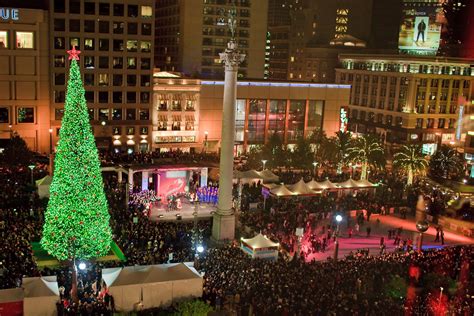 Macy's Christmas Tree | Earlier this evening I went to Union… | Flickr