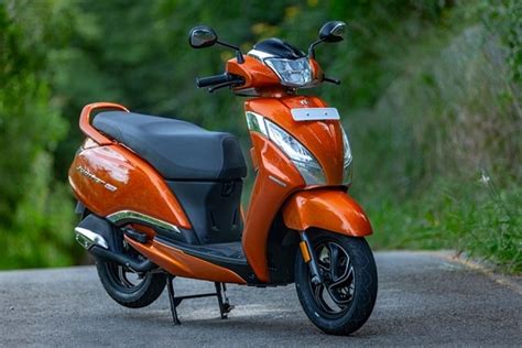 Honda Activa 6G vs TVS Jupiter: Which popular scooter should you buy? | HT Auto