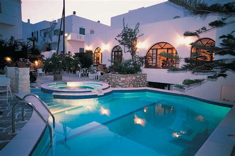 Marinero Hotel in Naoussa, Paros | Greeka