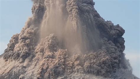 Krakatoa volcano explodes: spectacular huge eruption two months bef...