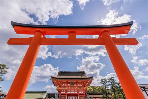 Fushimi Inari Shrine | Hike Through the Famous Torii Gates in Kyoto