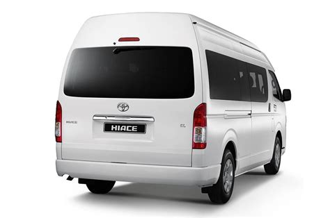 2023 Toyota Hiace GL Price, Specs, Top Speed & Mileage in India