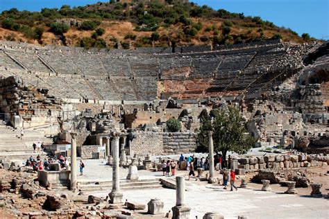 ephesus_kusadasi_turkey-3 | Turkey Travel Guide and Touristic Regions ...