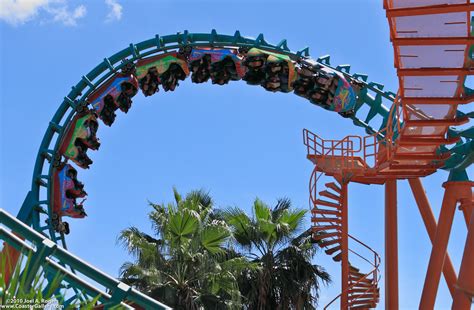 Boomerang coaster at Six Flags Fiesta Texas | Boomerang at S… | Flickr