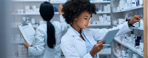 Top Scholarships for Pharmacy School Students - NerdWallet