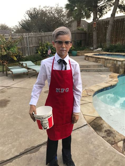 Colonel Sanders KFC Halloween costume | Boy halloween costumes, Trendy halloween costumes ...