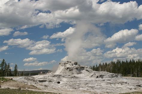 geyser-steaming-2