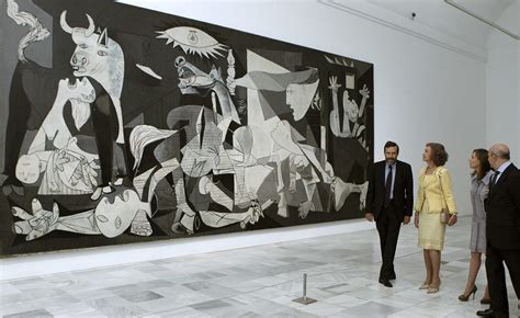 guernica by pablo picasso | Picasso guernica, Guernica, Picasso