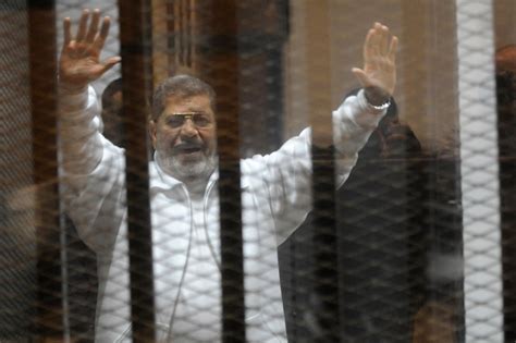 Former Egyptian President Mohamed Morsi dies during court appearance.