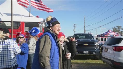 Meet the Mafia: International Bills Fans | wgrz.com