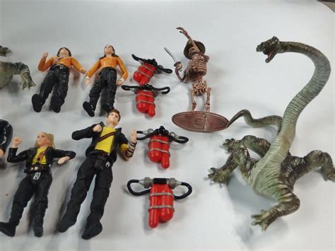 Spy Kids 2 movie 3.75" action figure LOT: JUNI CARMEN GERTI SLIZZARD ...