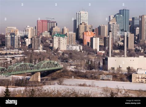 Edmonton winter skyline hi-res stock photography and images - Alamy