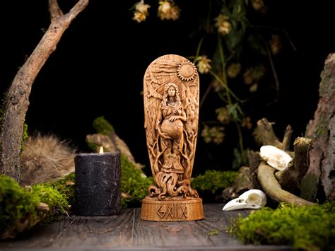 Gaia statue, Gaia goddess figurine – Valhallaworld