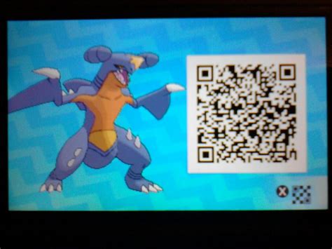 Shiny Garchomp! Honestly one of the most disappointing shinies I've seen...but I still love them ...