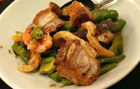 Pinakbet with crispy bagnet Pinakbet, Filipino Dishes, Crispy, Favorite Recipes, Meat, Chicken ...