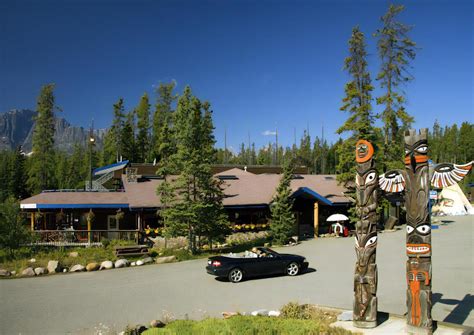 Sunwapta Falls Rocky Mountain Lodge, Jasper (updated prices 2024)