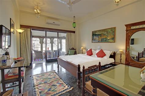 Lake Pichola Hotel | Udaipur 2021 UPDATED DEALS £27, HD Photos & Reviews