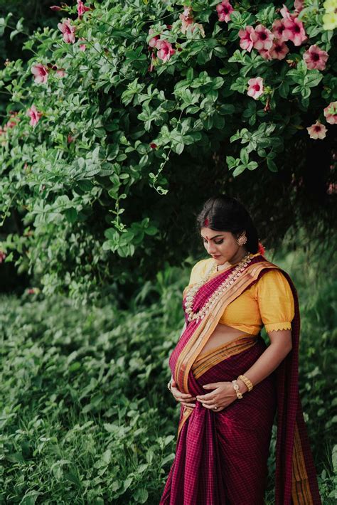 Indian Traditional Maternity Shoot in Six yards of Elegance [ South Indian Style] - Little Vows ...