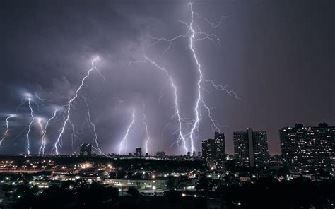 15,000 electrical storm strikes recorded in four hours across Britain