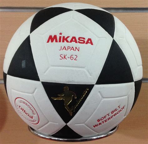 Balon Futbol Sala Sk62 N°4 Mikasa Original Bote Bajo - Bs. 60.000,00 en Mercado Libre