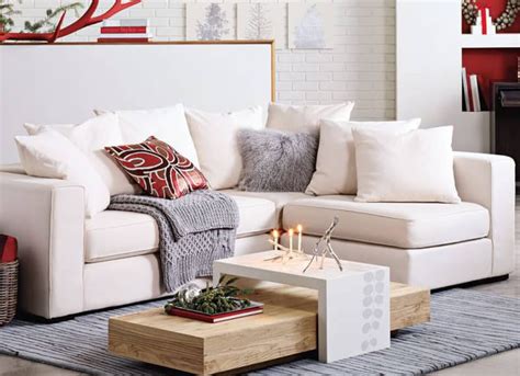 10 Best Apartment Sofas and Small Sectionals to Cozy Up On