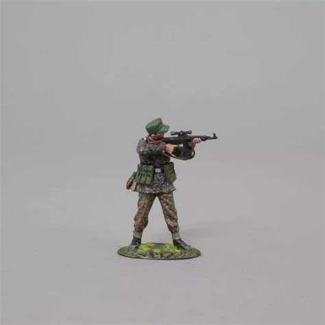 THOMAS GUNN WW2 German Ss145 German Sniper Standing Firing Stg 44 $63. ...