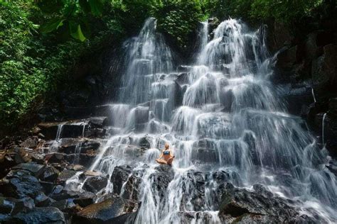 Kanto Lampo Waterfall