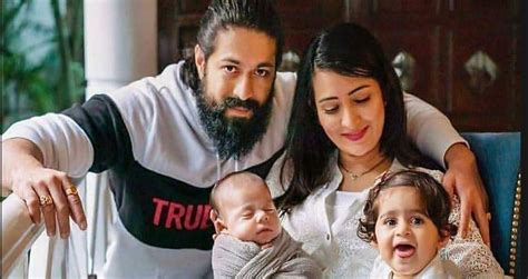 Lockdown Goals: Yash and Radhika Pandit's family photo is beauty ...