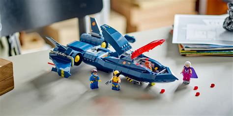 LEGO X-Men X-Jet includes four minifigures