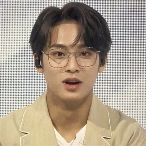 ً on Twitter: "mingyu in specs ♡ a short but needed thread… " Seventeen ...