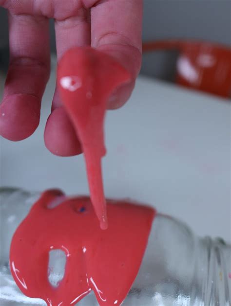 2-Ingredient Cornstarch Slime Recipe (no glue or borax!)