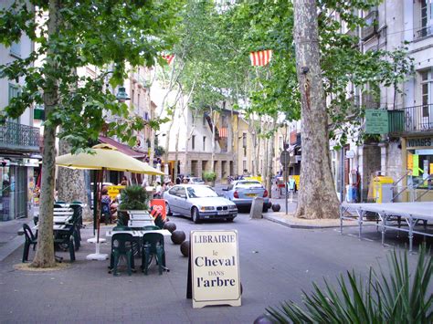 File:Céret, France, main street 2.jpg - Wikimedia Commons