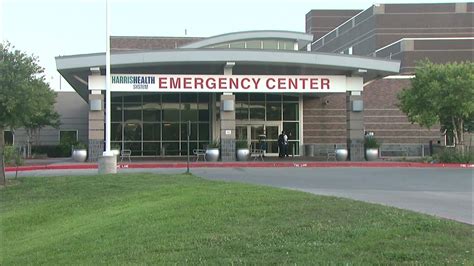 5 injured after pipe breaks at Lyndon B. Johnson Hospital, Harris ...