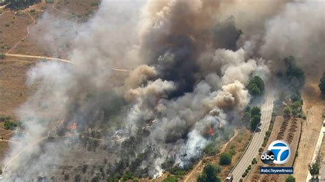 Sepulveda Basin fire contained after burning 7 acres, displacing dozens ...