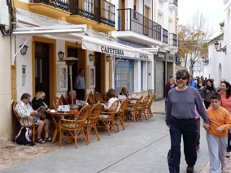 Nerja Bars and Restaurants - Cavana | Nerja Today