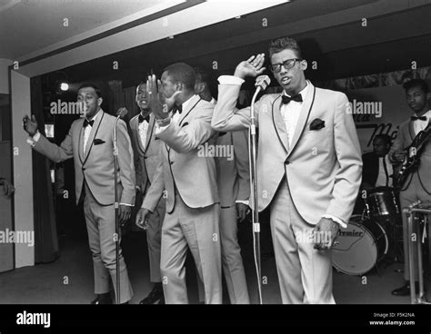 The temptations 1965 Black and White Stock Photos & Images - Alamy